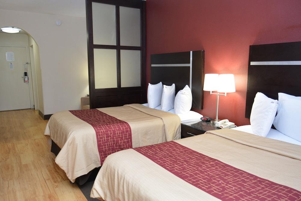 Red Roof Inn Plus+ & Suites Chattanooga - Downtown Buitenkant foto