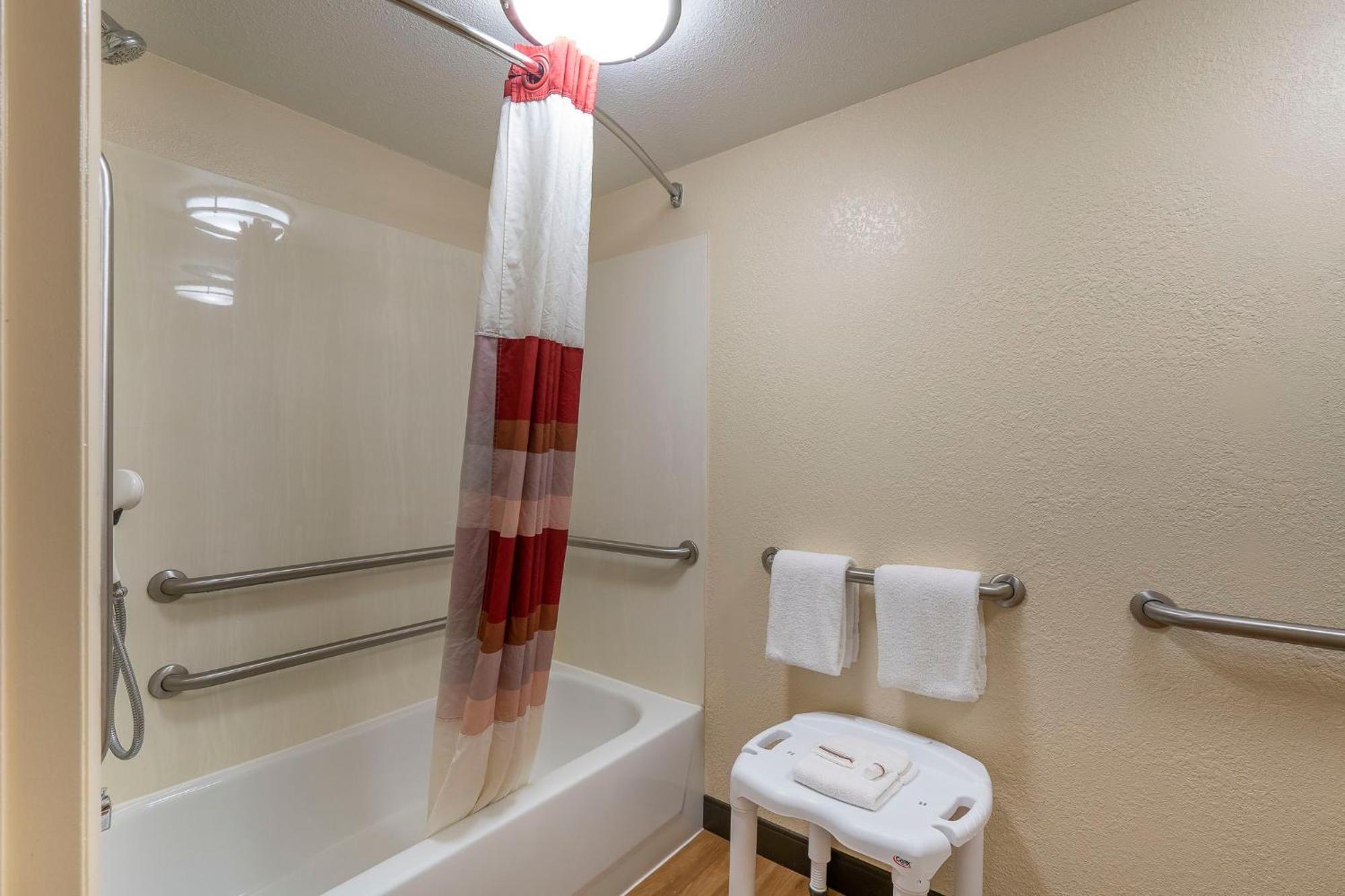 Red Roof Inn Plus+ & Suites Chattanooga - Downtown Buitenkant foto